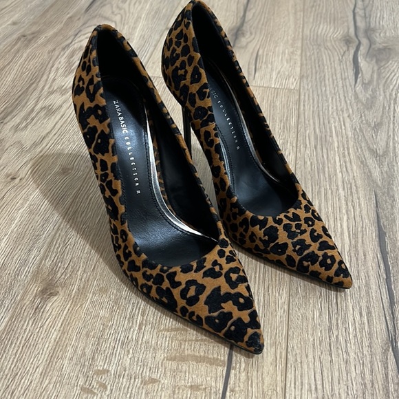 Zara Basic Collection Leopard Print Heels - Picture 10 of 10